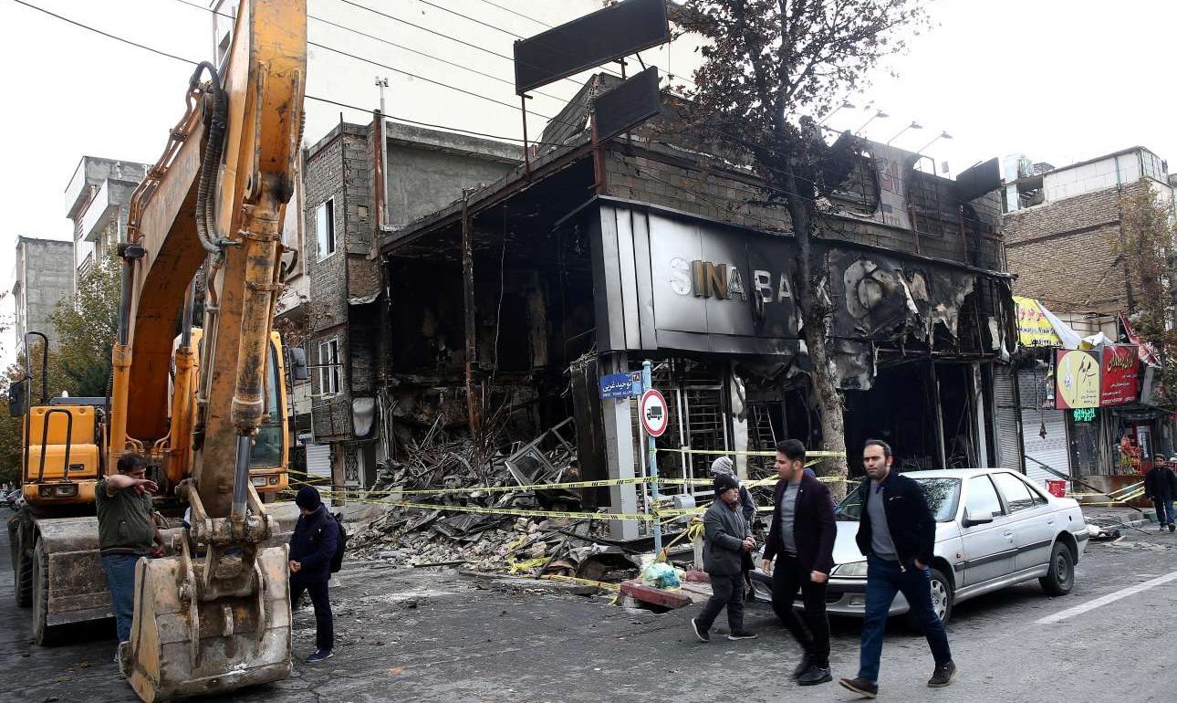 Ιράν: Εκατοντάδες οι νεκροί στις ταραχές για την τιμή της βενζίνης