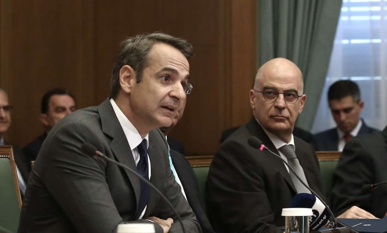 Ο καυτός (διπλωματικός) Ιανουάριος για Μητσοτάκη – Δένδια