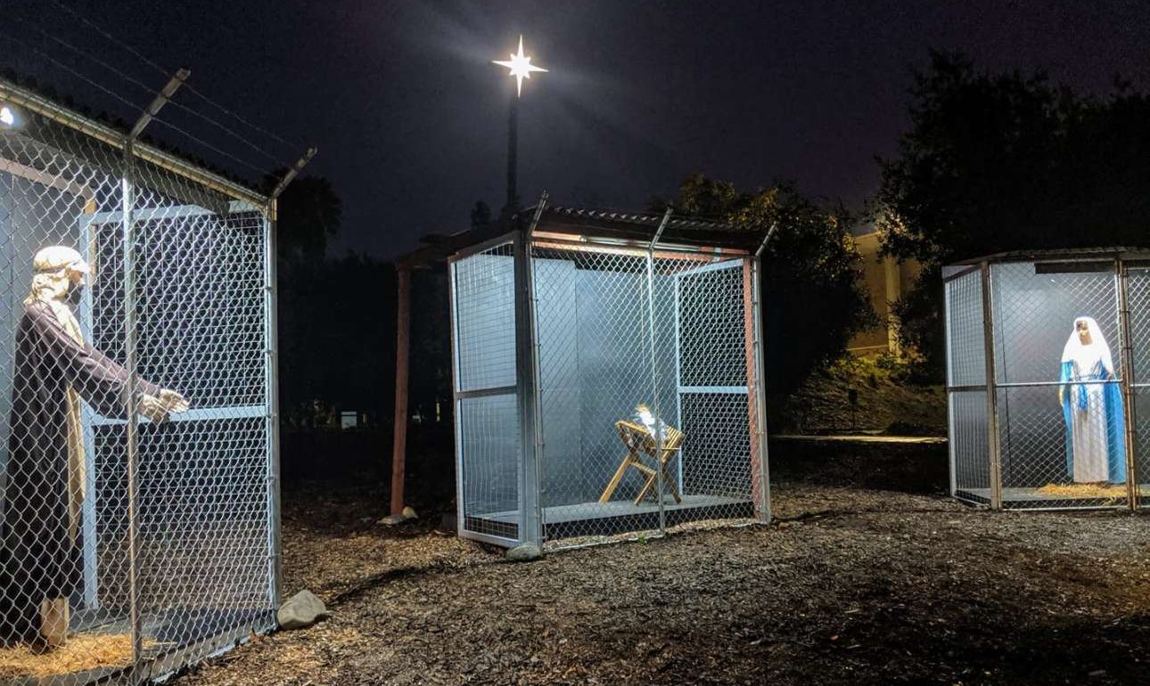 Μια «διαφορετική» φάτνη με Ιωσήφ, Μαρία και Ιησού σε χωριστά κελιά