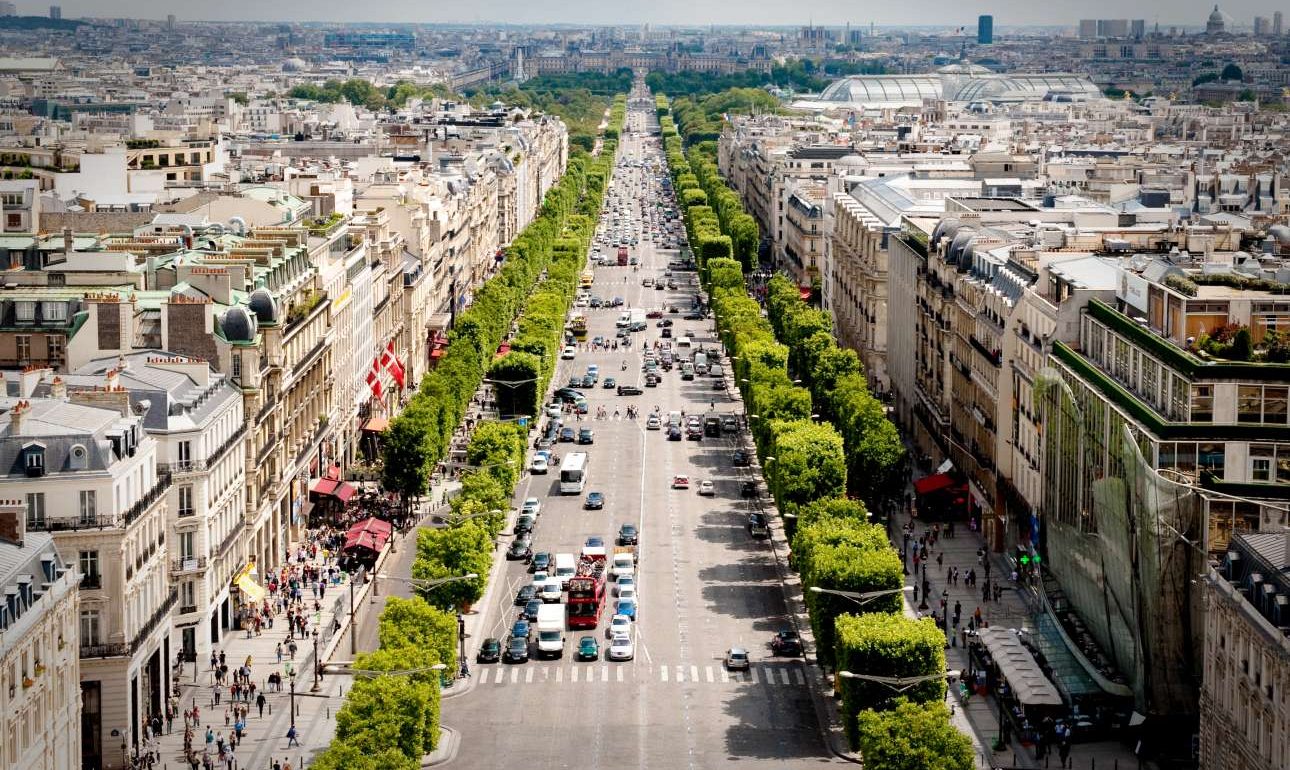 Περισσότερο πράσινο, λιγότερα ΙΧ: Ετσι θα αλλάξει η Λεωφόρος των Ηλυσίων Πεδίων