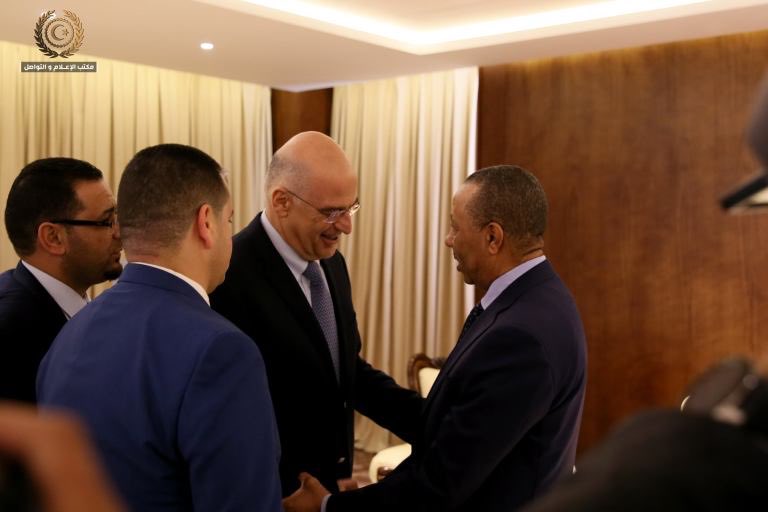 Με τον Χαλίφα Χαφτάρ συναντήθηκε στη Λιβύη ο Νίκος Δένδιας