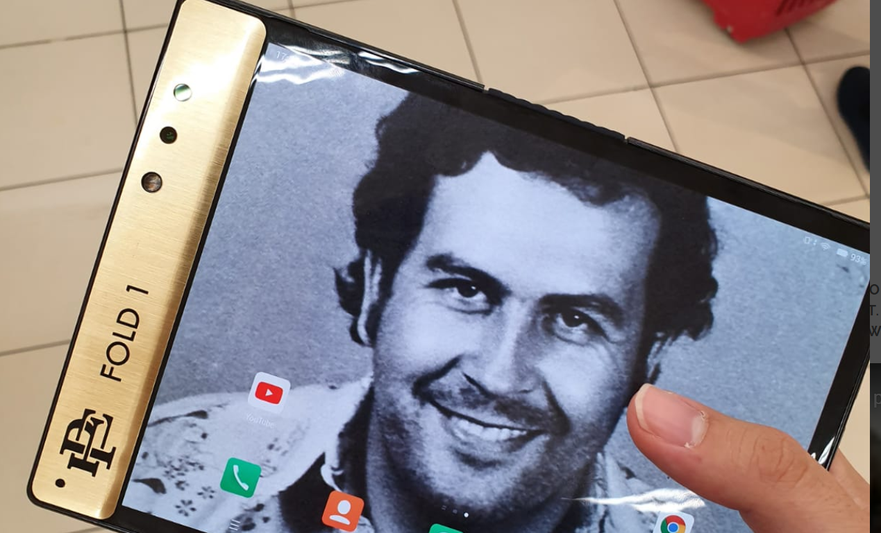 Ο αδελφός του Εσκομπάρ υποστηρίζει ότι έφτιαξε το καλύτερο smartphone στον κόσμο