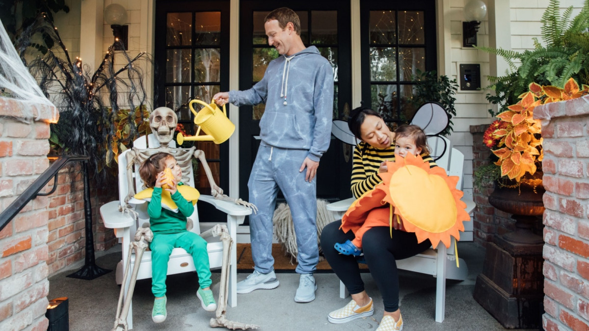 Τα αμερικανικά ΜΜΕ ξεκινούν την «Επιχείρηση Ξεπλύνετε τον Ζάκερμπεργκ»