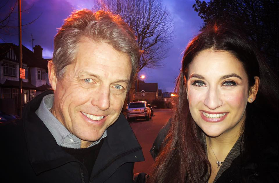 Ο Χιου Γκραντ πηγαίνει από πόρτα σε πόρτα για να σταματήσει το Brexit