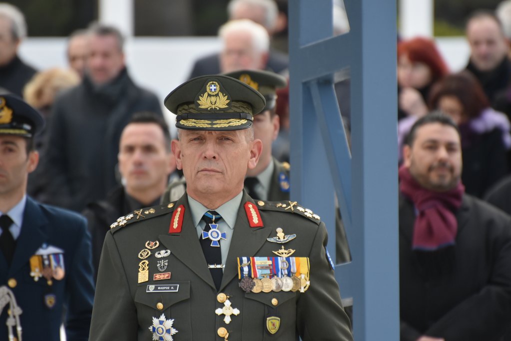 Νέος αρχηγός ΓΕΕΘΑ: Μόνος τρόπος αποτροπής η «προς πόλεμο προπαρασκευή»