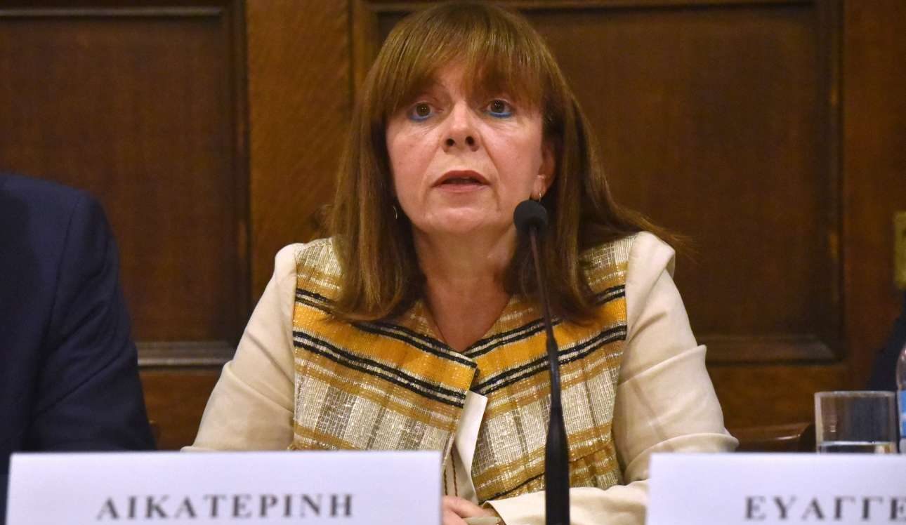 Στις 22 Ιανουαρίου η πρώτη ψηφοφορία για τη Σακελλαροπούλου