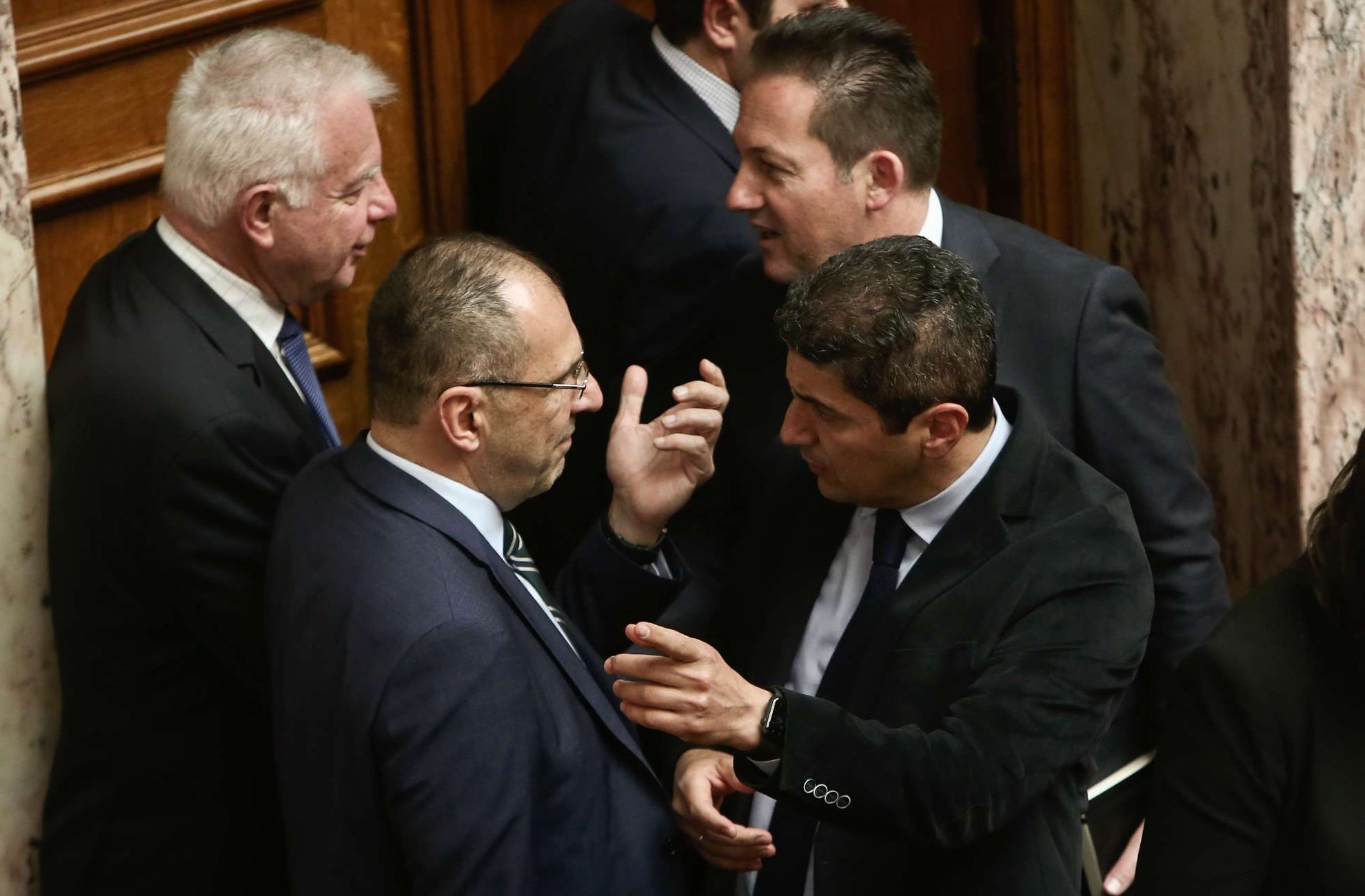 Πέρασε χωρίς… Σαμαρά η τροπολογία για ΠΑΟΚ – Ξάνθη