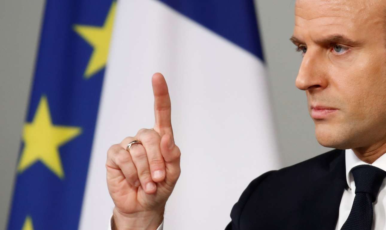 Μακρόν: «Η βλασφημία δεν είναι έγκλημα»