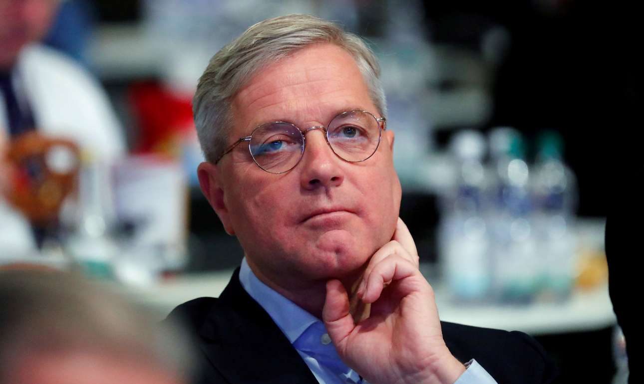 CDU: Αυτός είναι ο πρώτος υποψήφιος για τη διαδοχή της Κραμπ-Καρενμπάουερ