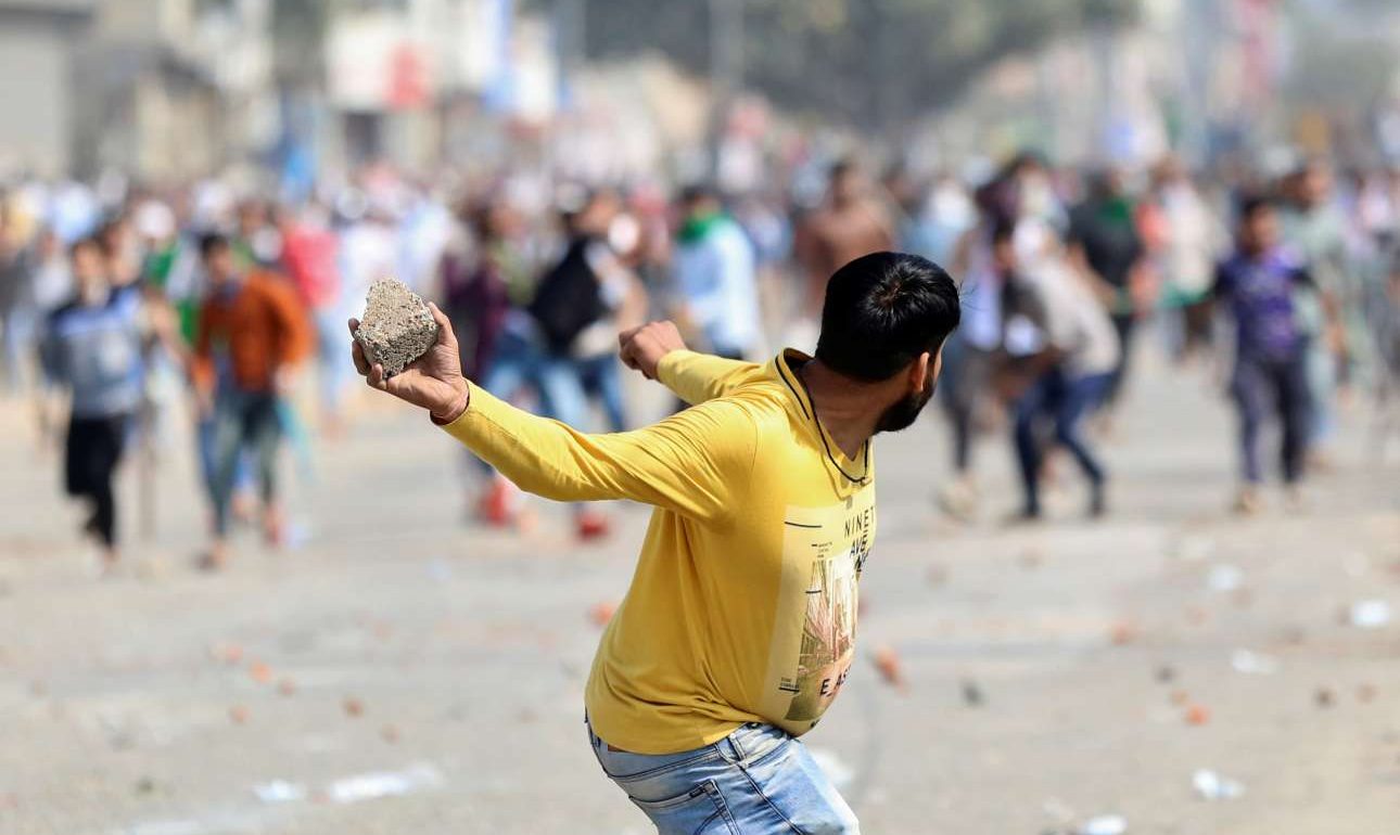 Ινδία: Νεκροί και επεισόδια στο Νέο Δελχί, με αφορμή την επίσκεψη Τραμπ