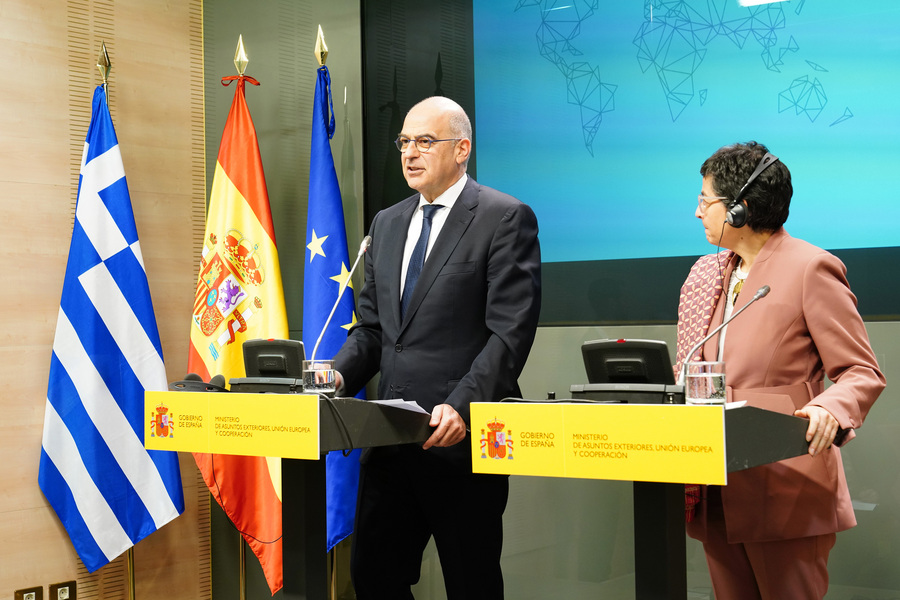 Συνάντηση Δένδια με την ισπανίδα ομόλογό του: Η Τουρκία υπονομεύει την ειρήνη