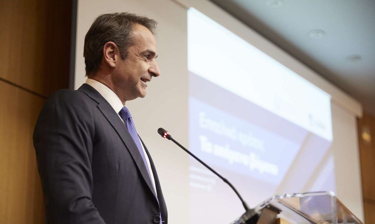 Στο Καστέλι για τη θεμελίωση του νέου αεροδρομίου ο Μητσοτάκης