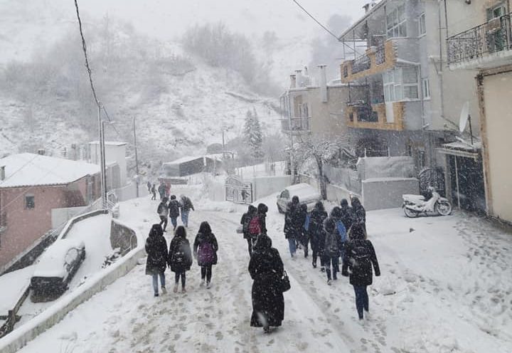 Ερχονται χιόνια στην Αττική – Δριμύ ψύχος σε όλη τη χώρα
