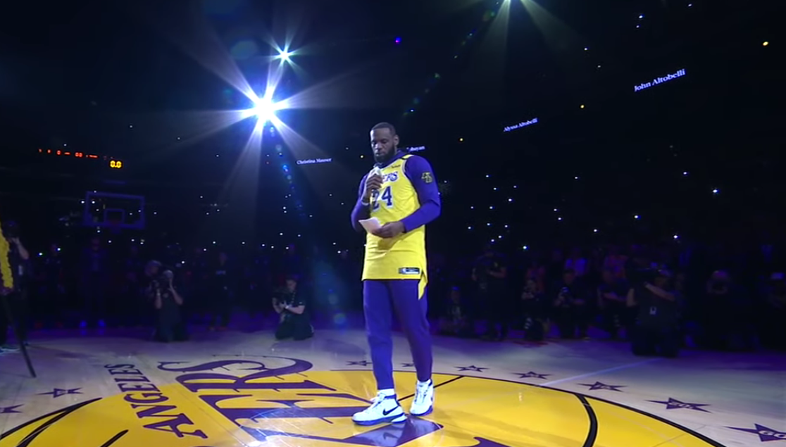 Λύγισε ο Λεμπρόν Τζέιμς στον αποχαιρετισμό του Κόμπι Μπράιαντ [video]