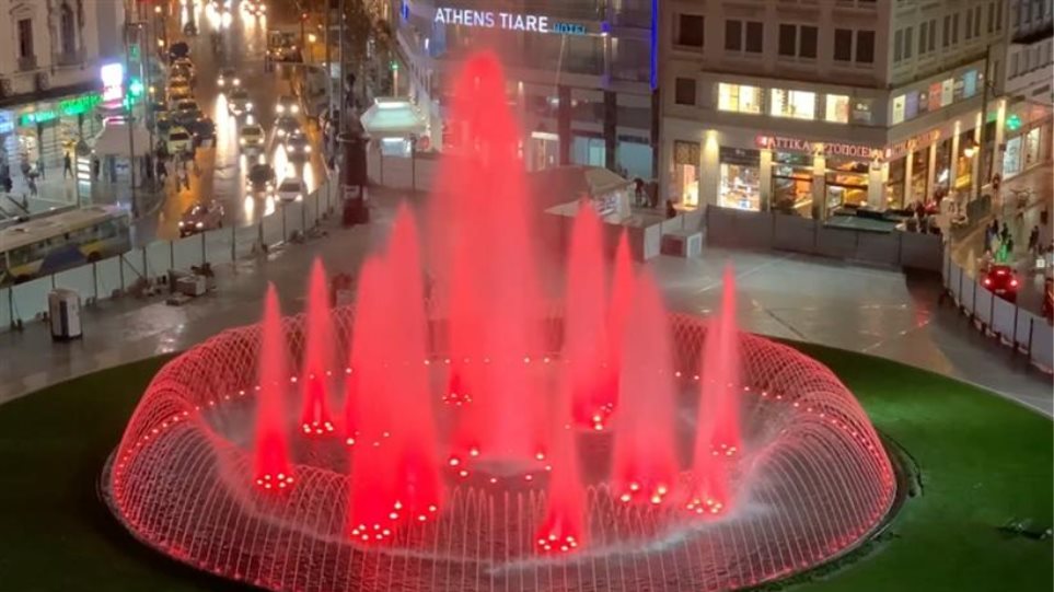 Σε δοκιμαστική λειτουργία το φαντασμαγορικό σιντριβάνι στην Ομόνοια