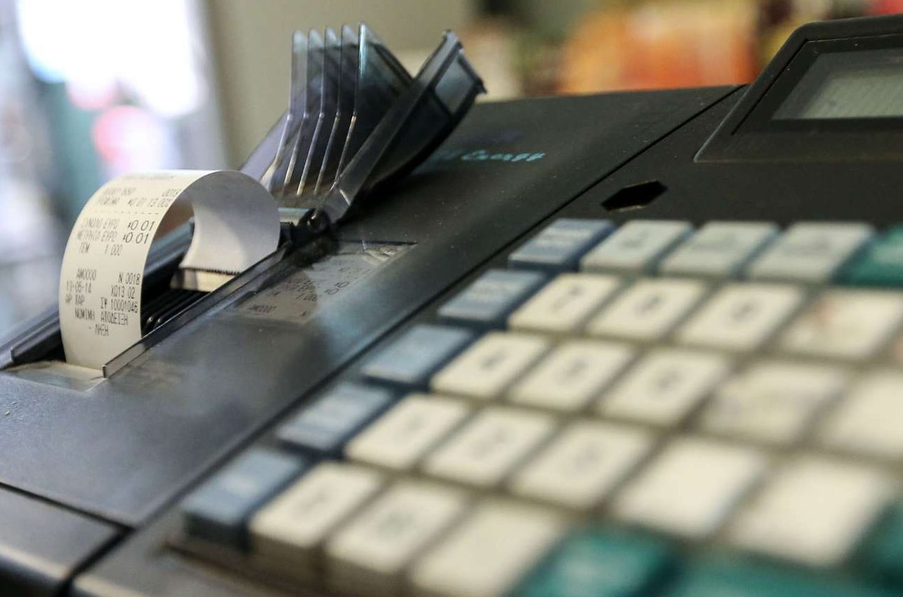 Στενεύει ο κλοιός: ανά λεπτό η σύνδεση των ταμειακών με το Taxis