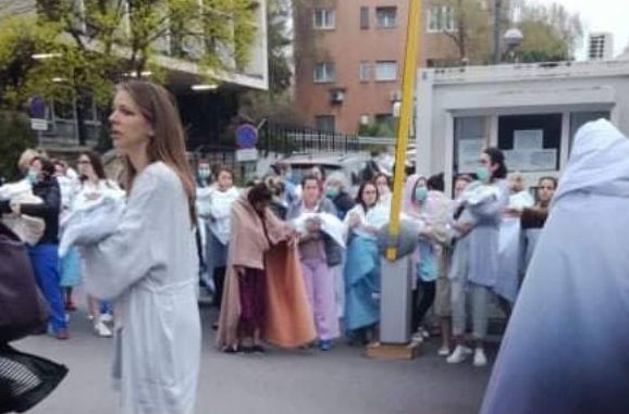 Σεισμός στην Κροατία: Οι λεχώνες με τα νεογέννητά τους στο δρόμο