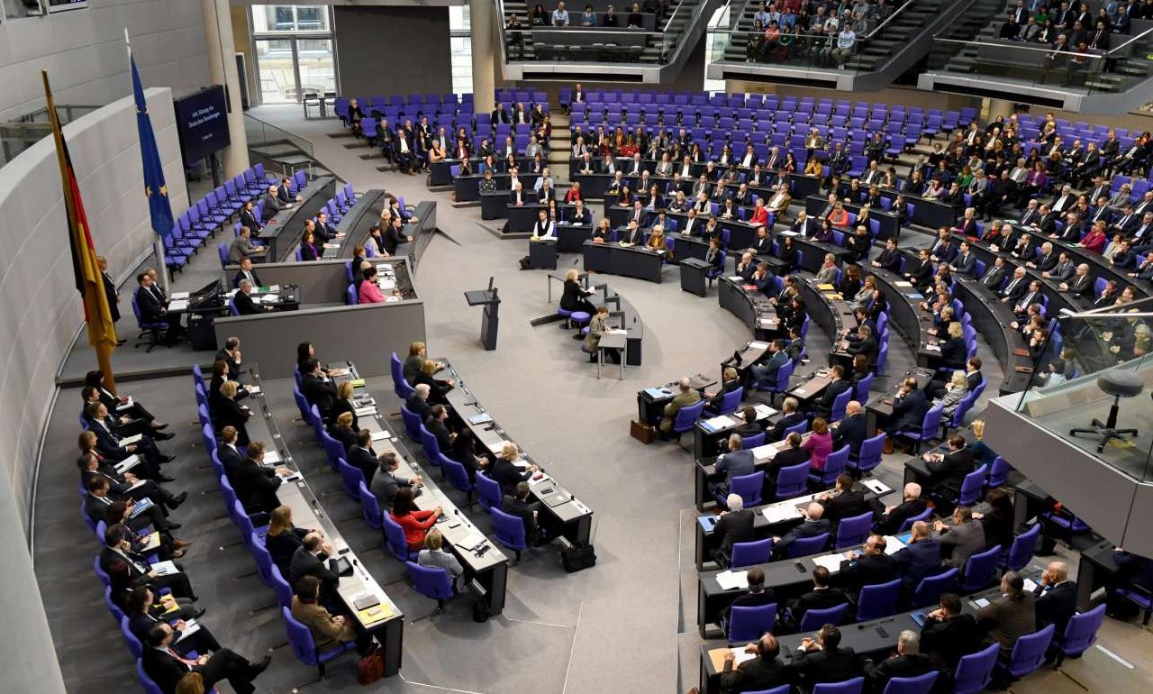 «Οχι» της γερμανικής Βουλής στην υποδοχή 5.000 προσφύγων από την Ελλάδα