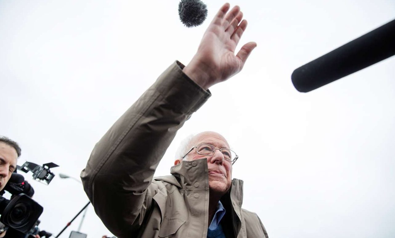 Ο Μπέρνι Σάντερς «είναι σχεδόν τελειωμένος»