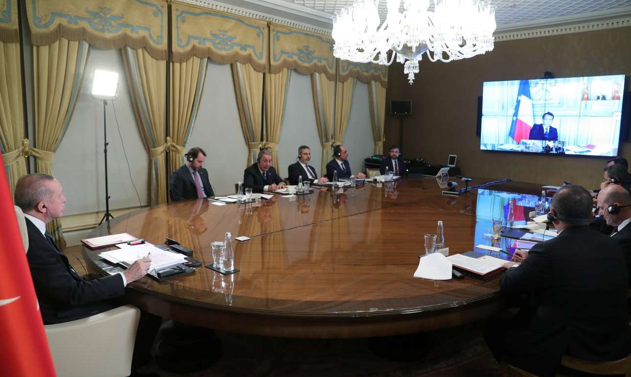 Ποιος Εβρος, ποια Συρία; Καχύποπτοι Μακρόν και Μέρκελ με τον Ερντογάν