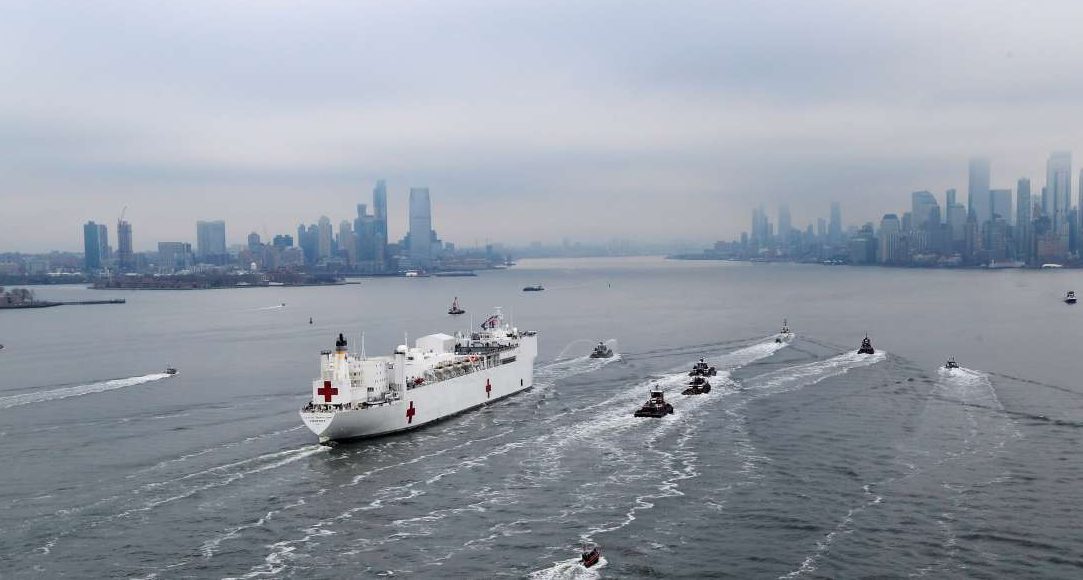 Ενα πλωτό νοσοκομείο για να σώσει τη Νέα Υόρκη