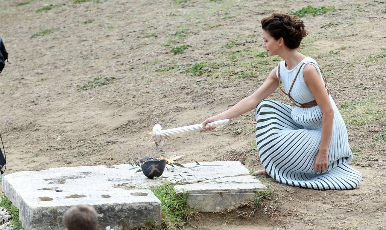 Χωρίς θεατές λόγω κορονοϊού η αφή της Ολυμπιακής Φλόγας