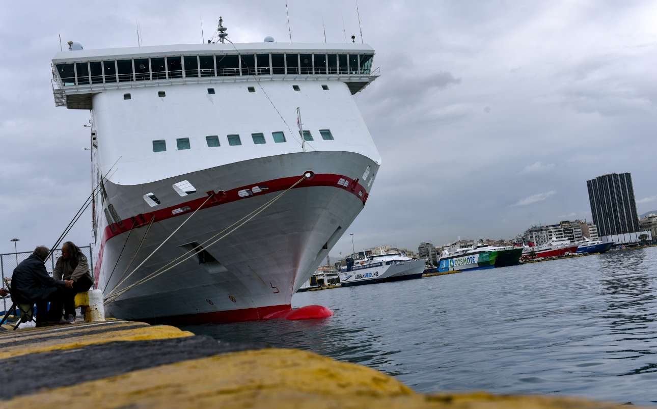 Καραντίνα και στην ακτοπλοΐα: Mόνο οι μόνιμοι κάτοικοι στα νησιά!