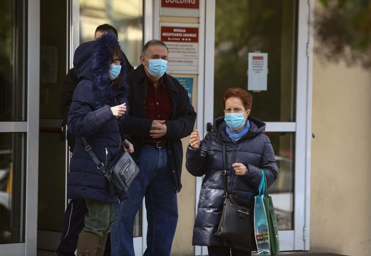 Κορoνοϊός: Πώς ορίζεται το κρούσμα – Οι νέες οδηγίες του ΕΟΔΥ