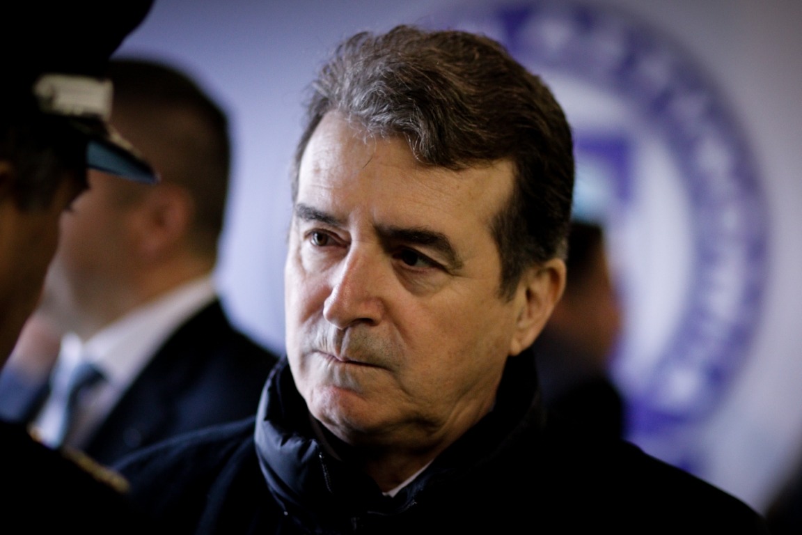 Χρυσοχοΐδης: Δεν ισοπεδώνουμε συνταγματικά δικαιώματα, κάνουμε παραχώρηση επιβίωσης