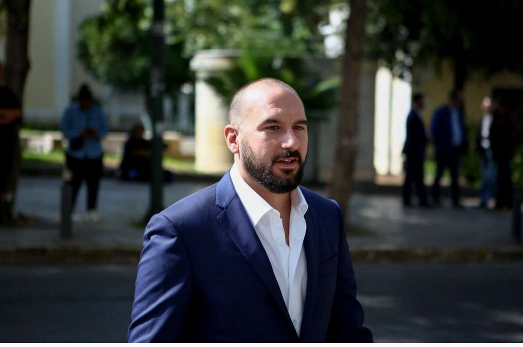 Τζανακόπουλος: Προσυπογράφω τη διαδήλωση «no borders» στην ελληνική πρεσβεία στο Λονδίνο