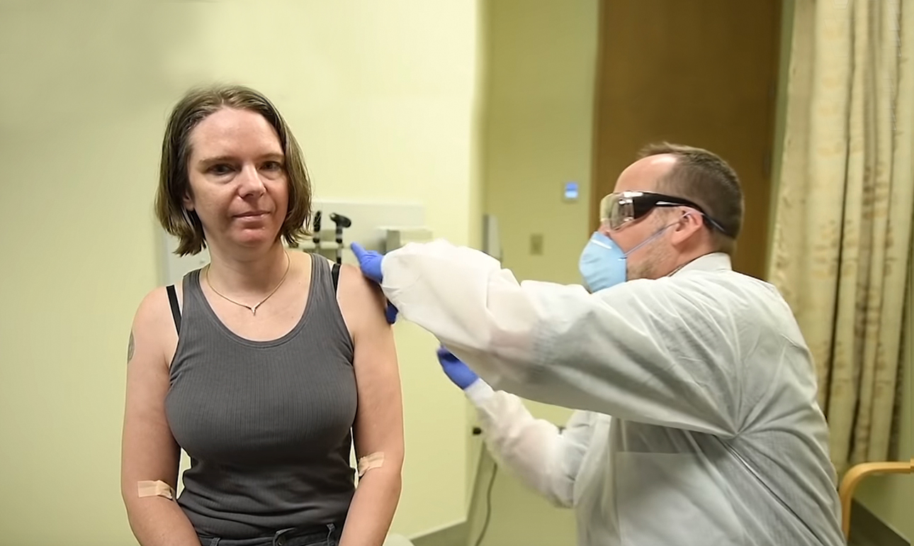 Η γυναίκα-πειραματόζωο κατά του κορονοϊού: «Είμαι ήρεμη, είμαι έτοιμη»