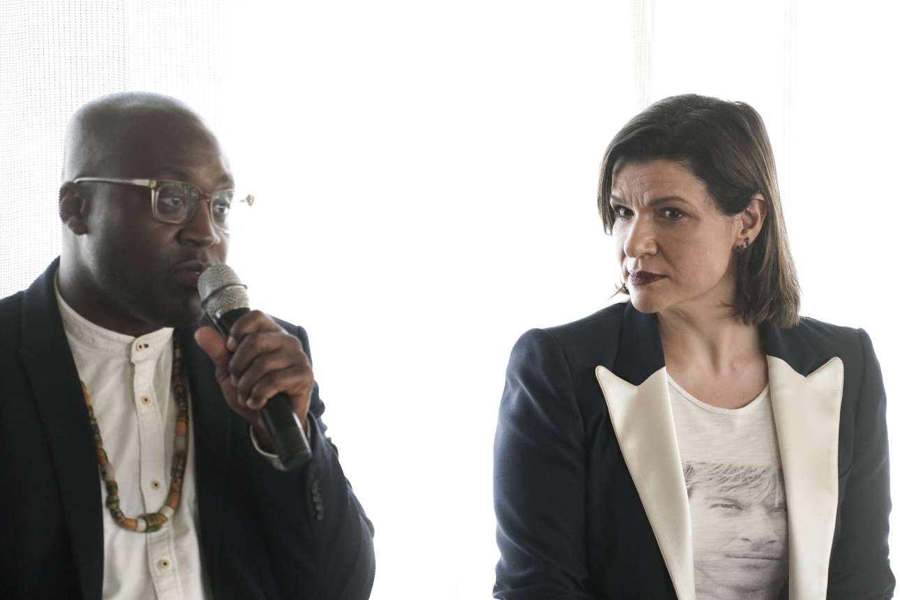 Μια φωτεινή «έκλειψη» πολιτισμού στην 7η Μπιενάλε της Αθήνας