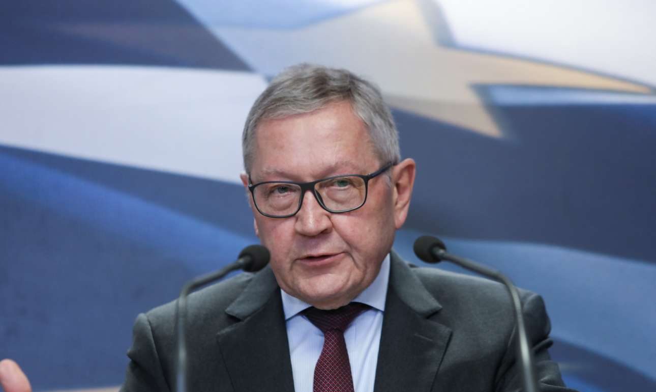 Ρέγκλινγκ: Η έκδοση ευρωομολόγου θα χρειαστεί ένα με τρία χρόνια