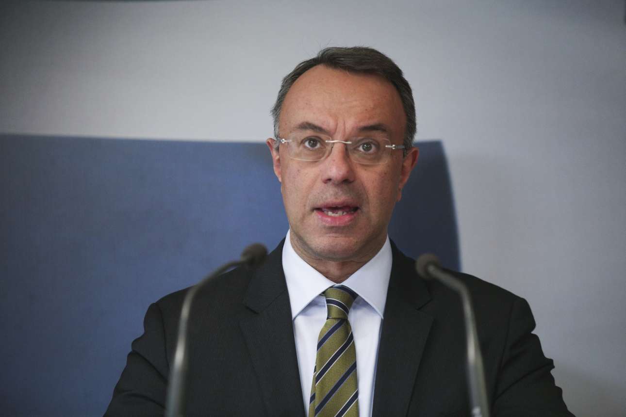 Ο Σταϊκούρας προβλέπει ύφεση 3% και ζητά αναστολή δόσεων για συνεπείς δανειολήπτες