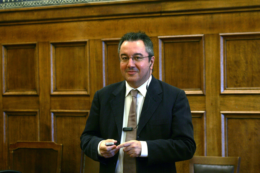 Μόσιαλος για Τζόνσον: Να δημοσιοποιήσει τις εισηγήσεις για την «ανεκδιήγητη» ανοσία της αγέλης