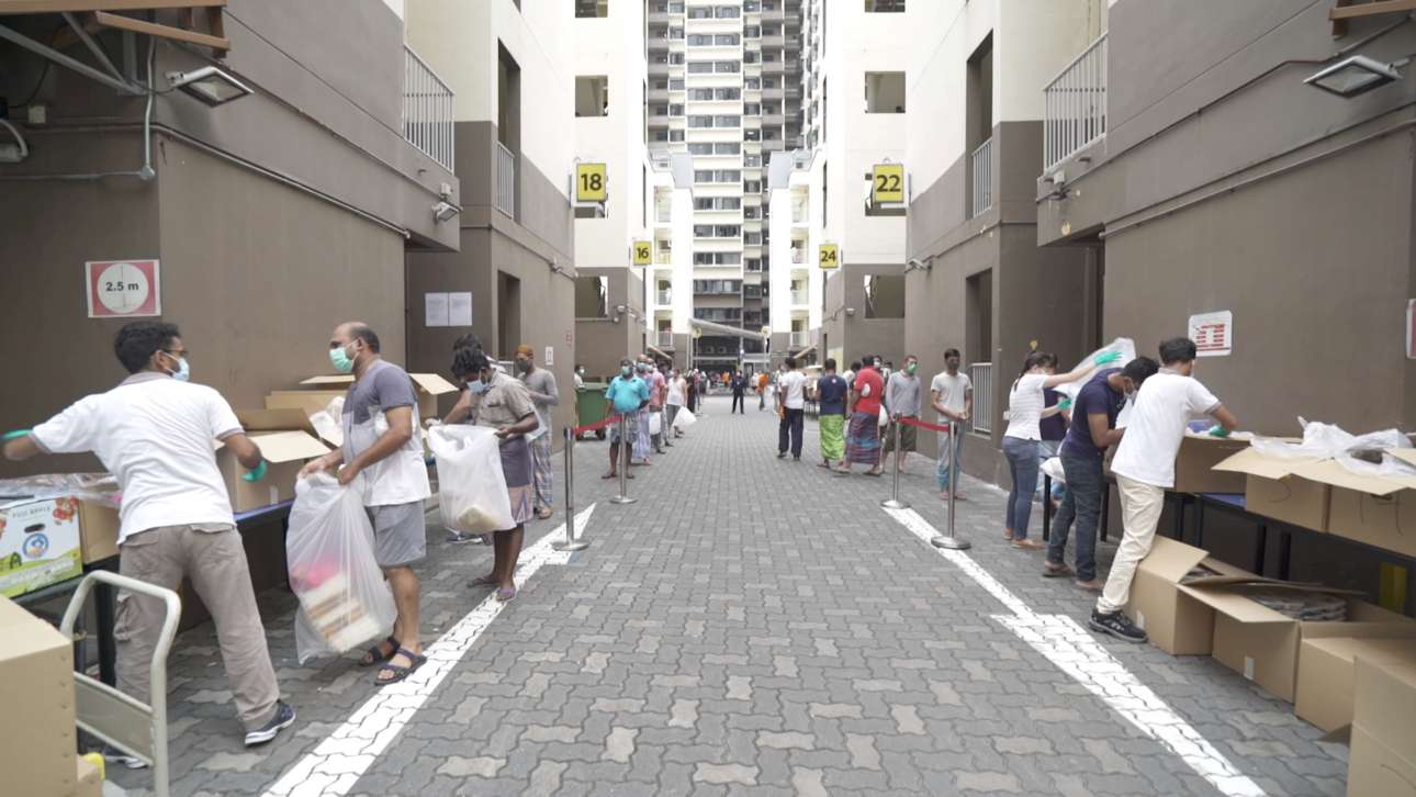 Για συντεταγμένη σταδιακή άρση των μέτρων ετοιμάζεται η ΕΕ – ανησυχεί το παράδειγμα της Σιγκαπούρης