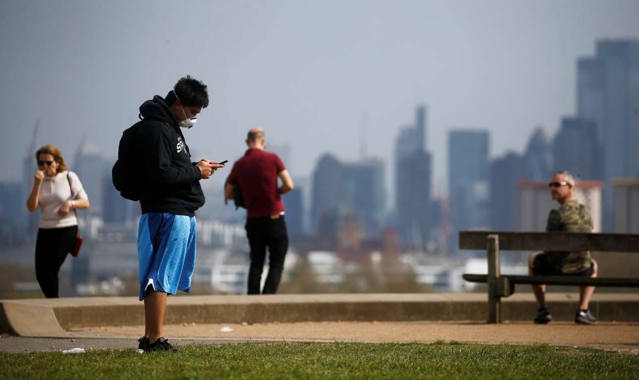 Βρετανία: Σε 917 ανήλθαν οι θάνατοι από τον κορονοϊό σε μία ημέρα