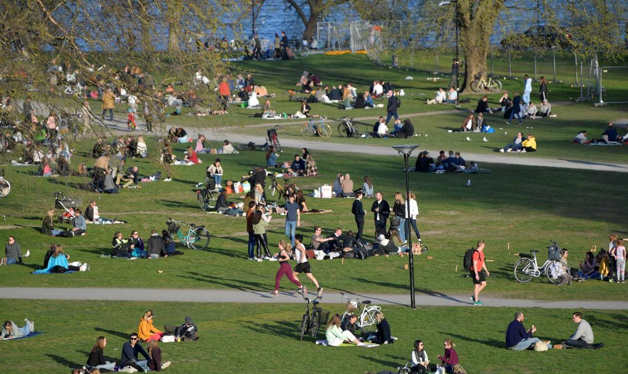 Ο υπεύθυνος του «σουηδικού μοντέλου» εξηγεί: Γιατί δεν πήγαμε σε γενικό lockdown