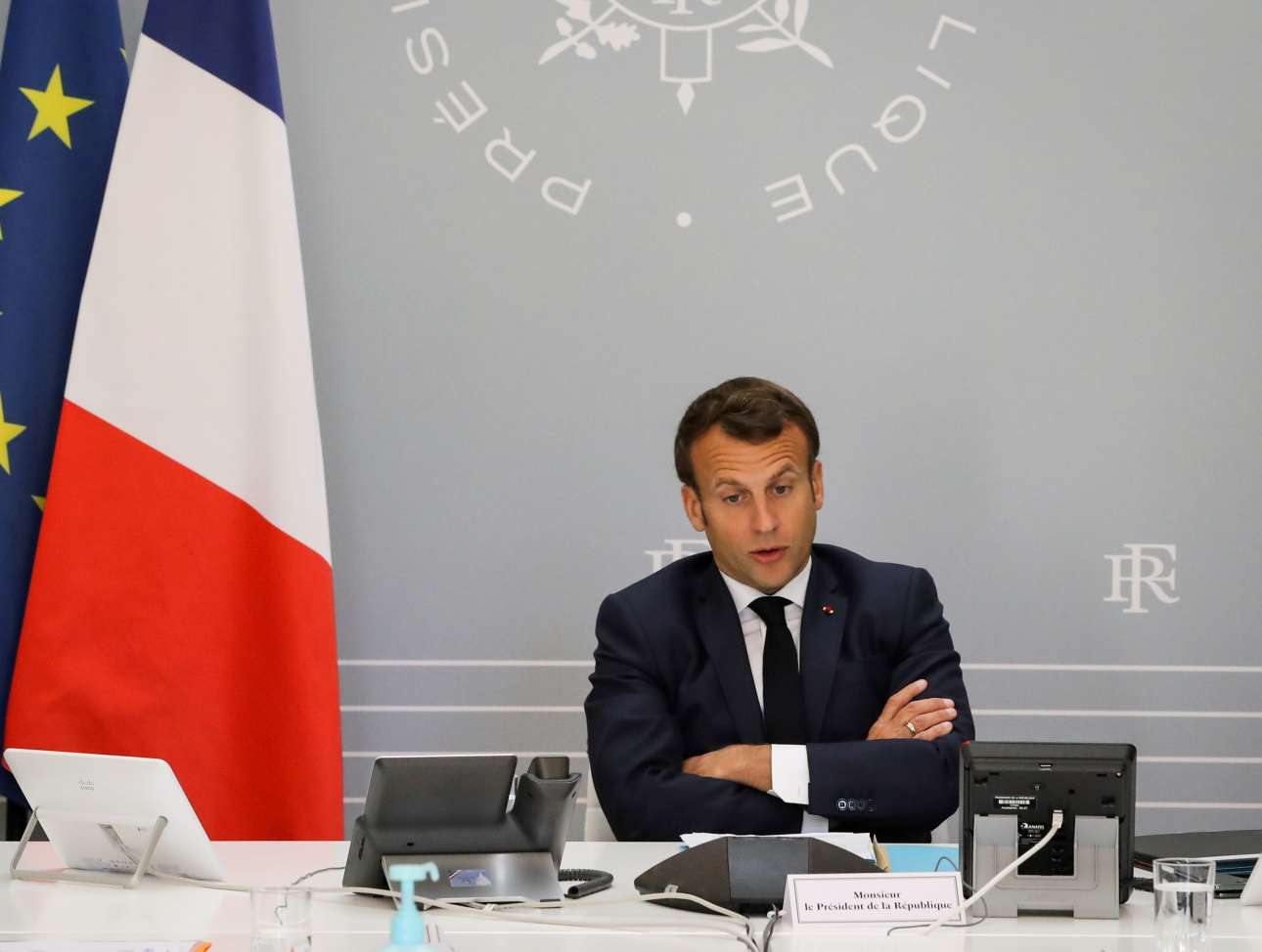 Μακρόν και γιατροί διαφωνούν για το άνοιγμα των σχολείων