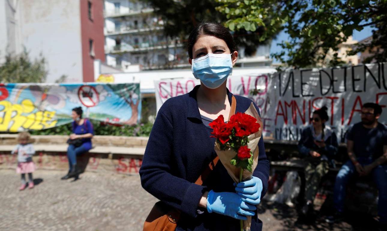 «Οχι» του ΠΟΥ στα «διαβατήρια ανοσίας» για τον κορονοϊό