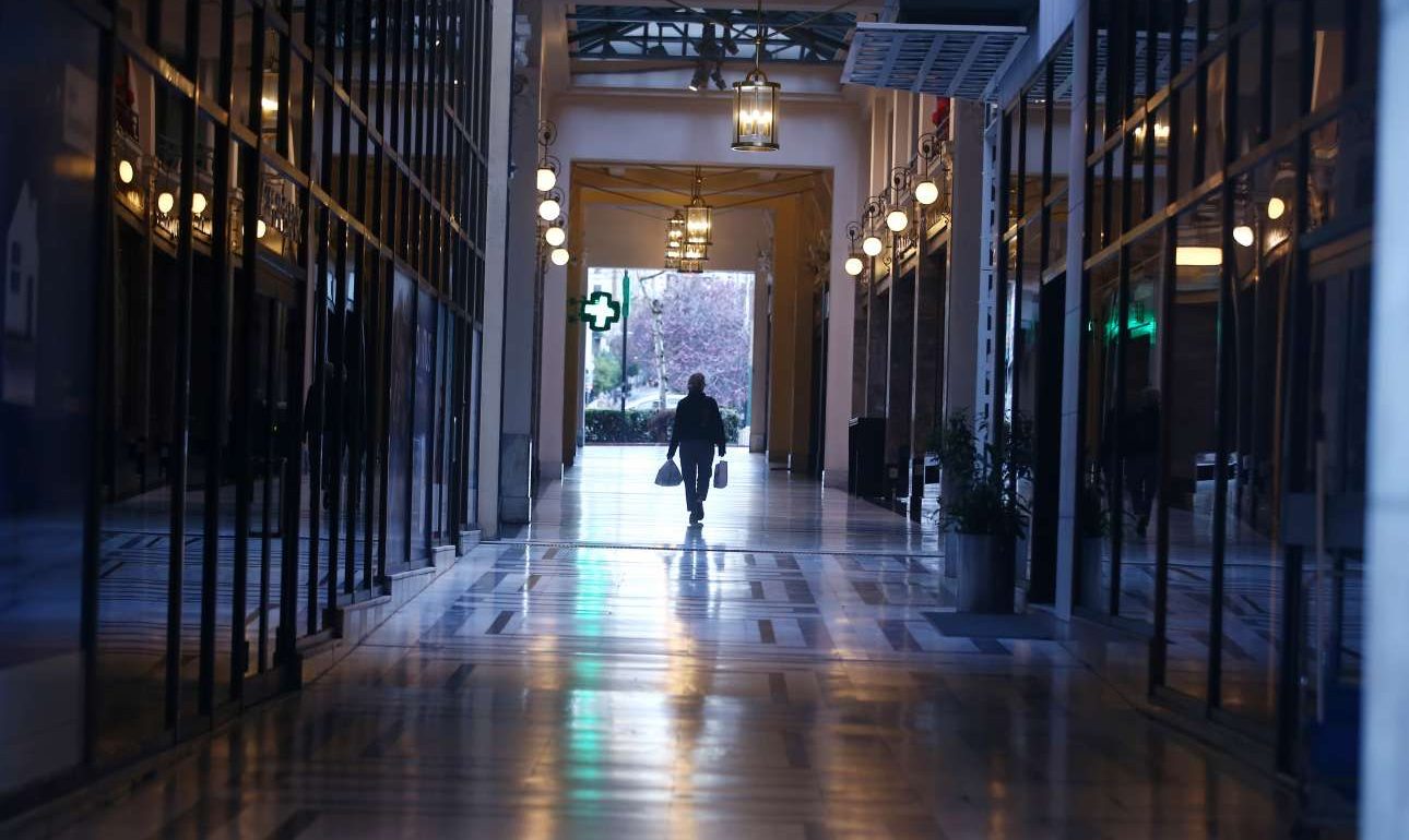 Κλειστές ως τις ‪27 Απριλίου‬ όλες οι επιχειρήσεις που πλήττονται λόγω κορονοϊού