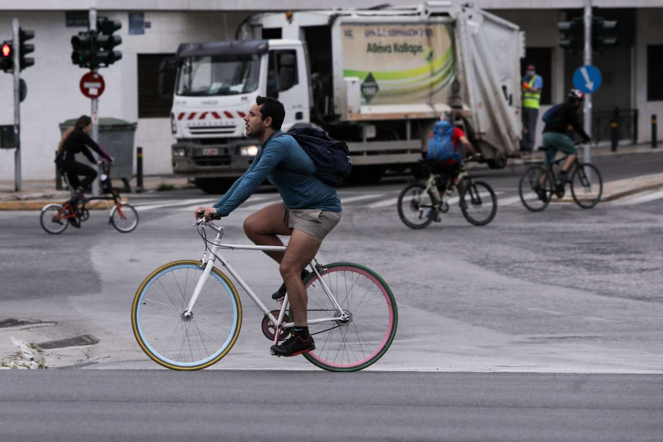 Ανάλυση: Θα είναι το αυτοκίνητο το επόμενο θύμα του κορονοϊού;