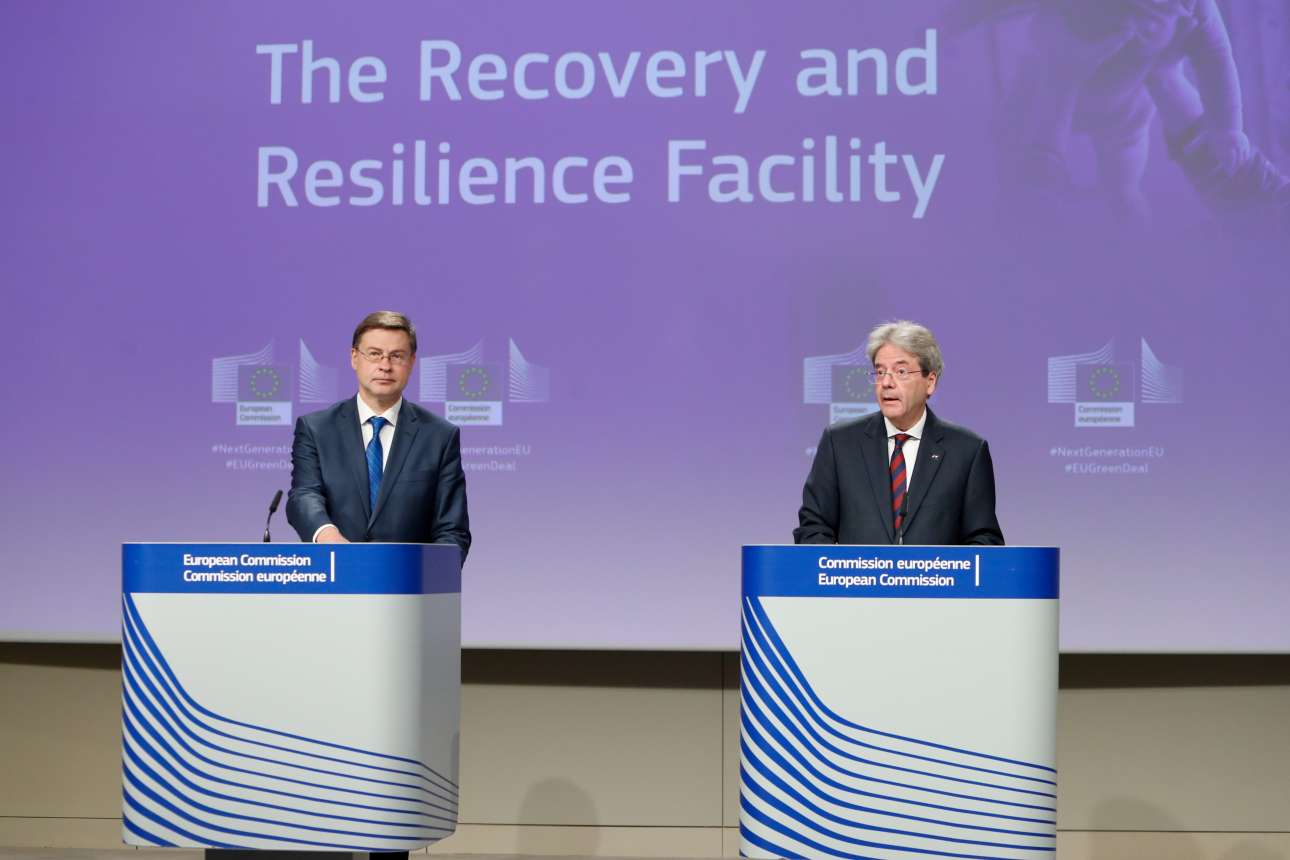 Ταμείο Ανάκαμψης: Το κράτος υποβάλλει σχέδιο, η Κομισιόν (το σκέφτεται και) εγκρίνει