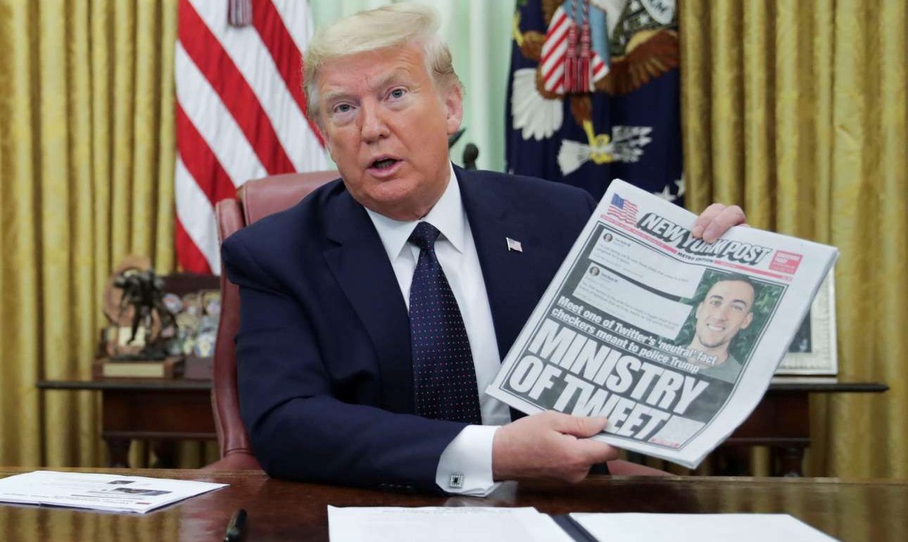 Twitter: Προσοχή, ο Τραμπ προωθεί τη βία