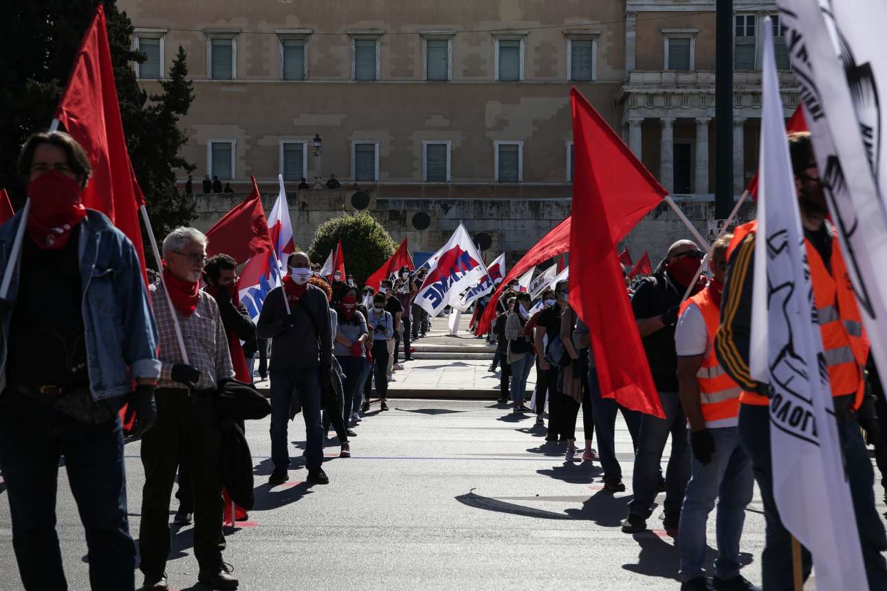 Οι «επιδείξεις» του ΠΑΜΕ και άλλων στο Σύνταγμα επαναφέρουν το νομοσχέδιο για τις διαδηλώσεις