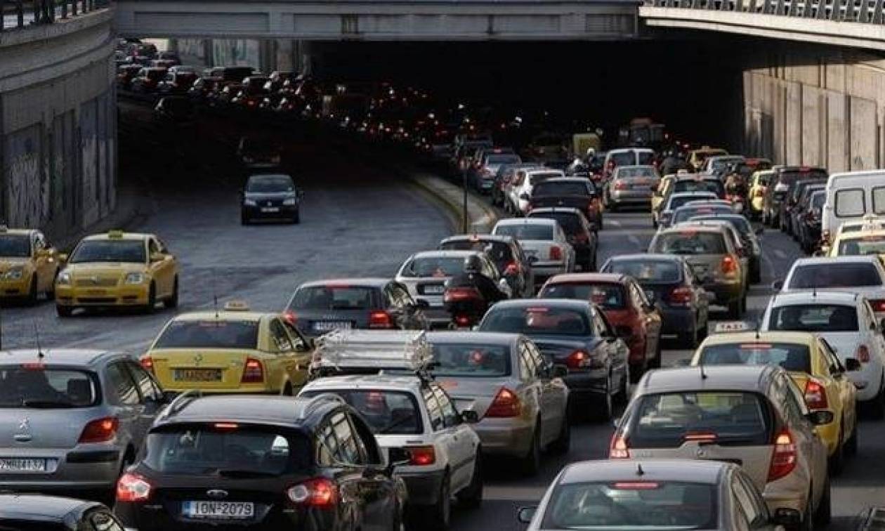 Ερχεται επιδότηση αγοράς ηλεκτροκίνητων ΙΧ και νέο «Εξοικονομώ κατ’ οίκον»