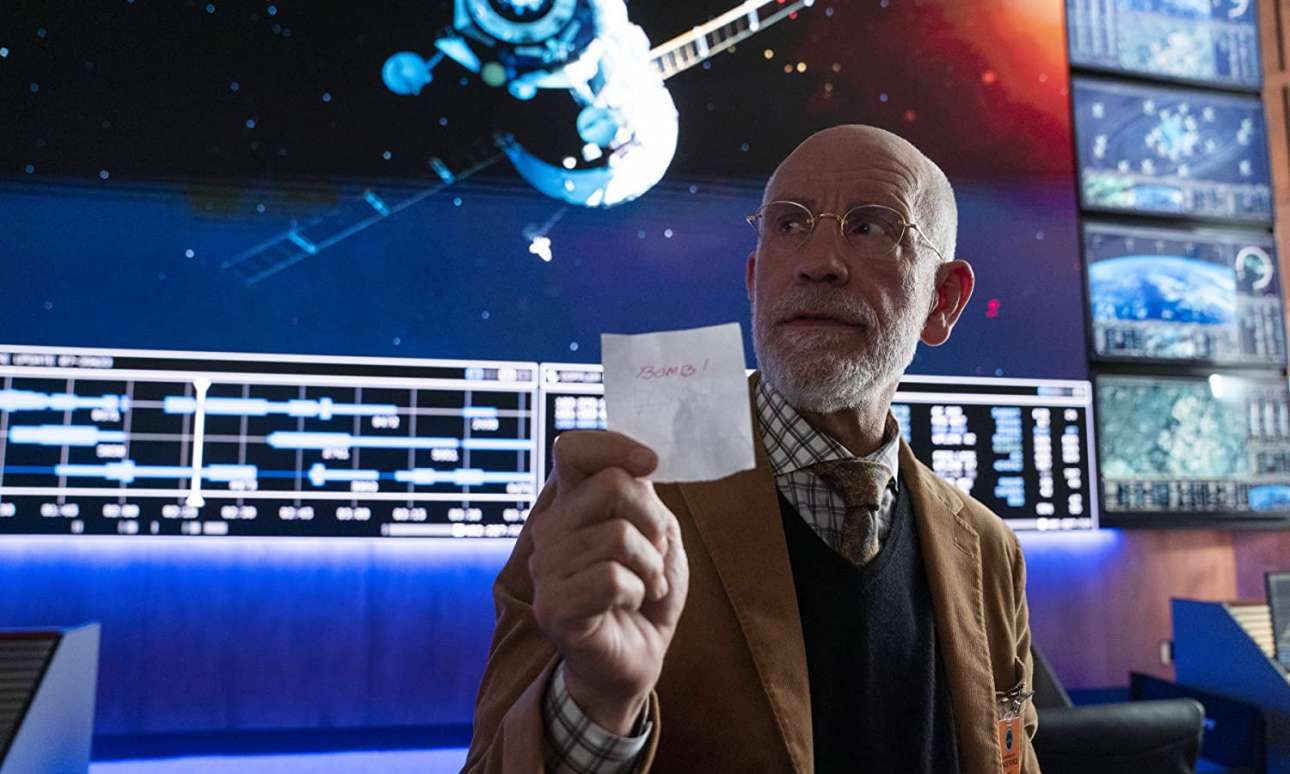 Space Force: Ο Τζον Μάλκοβιτς μεταξύ Γης και Σελήνης