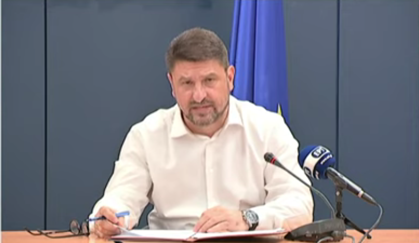 Χαρδαλιάς: Τη Δευτέρα η απόφαση για τα δημοτικά σχολεία