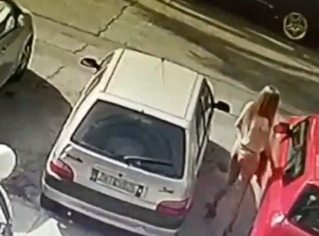 Επίθεση στην Καλλιθέα: Η 34χρονη «έδειξε» τη γυναίκα που της έριξε βιτριόλι