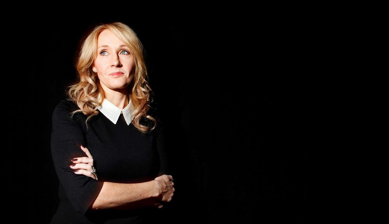 Η Τζ. Κ. Ρόουλινγκ, η σεξουαλική της κακοποίηση και οι τρανσέξουαλ